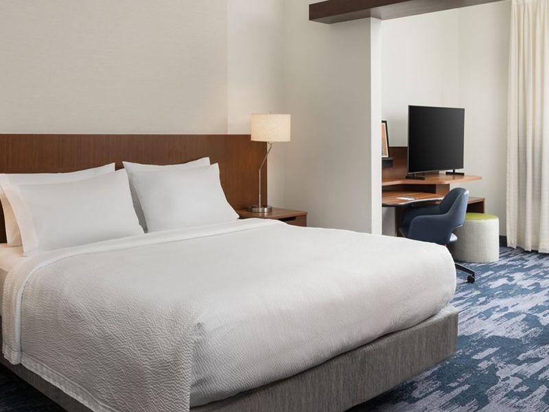 Fairfield Inn & Suites photo