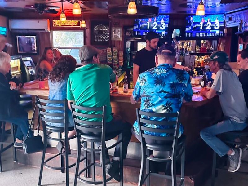 G's Lounge photo