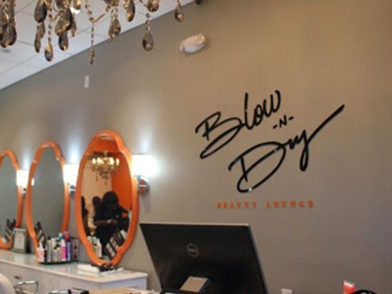 Blow -n- Dry Lounge photo