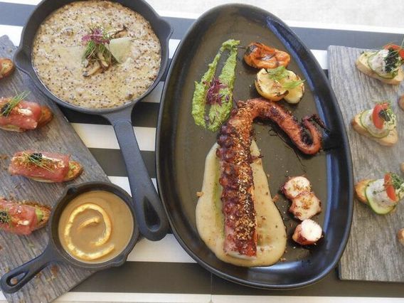 Lettuce & Tomato Gastobar photo