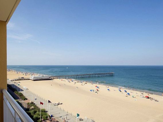 Four Points by Sheraton Virginia Beach photo