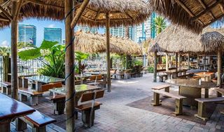 Monty's Raw Bar