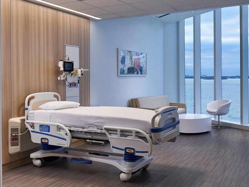 Mt. Sinai Hospital (Main Door) - (SB)(Middle Loop) photo