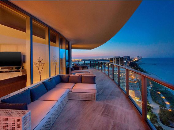 St Regis Resort photo