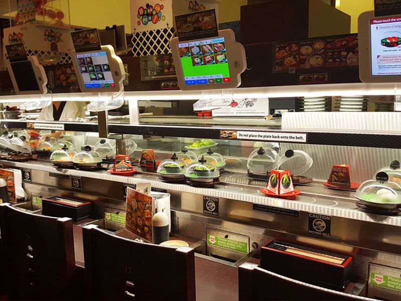 Kura Revolving Sushi Bar photo