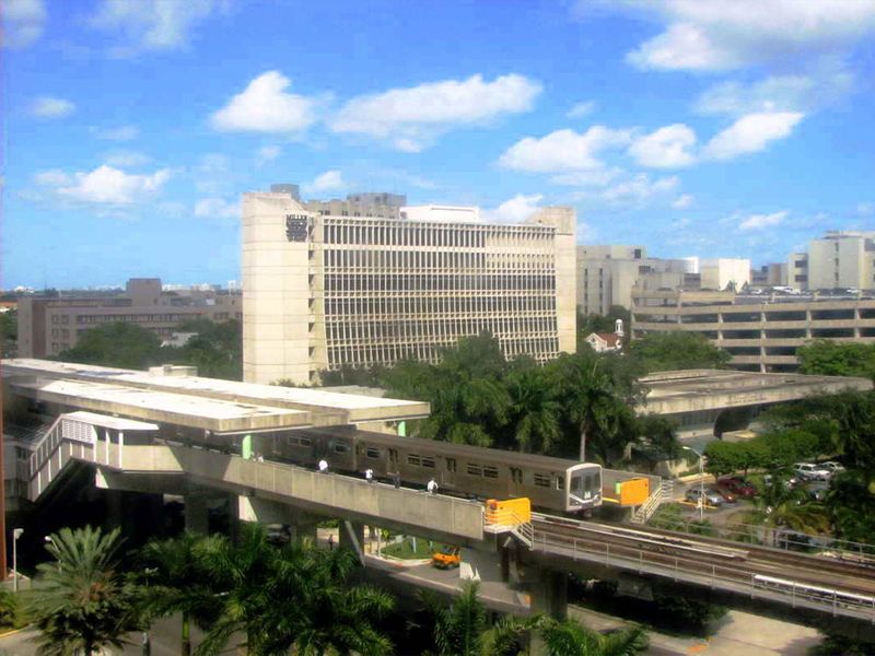 Metrorail Uhealth | Jackson Station photo