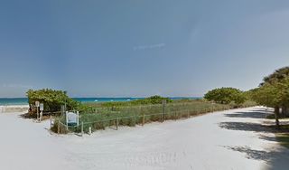 Beach Access at 96th St