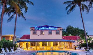 Twin Dolphin Marina