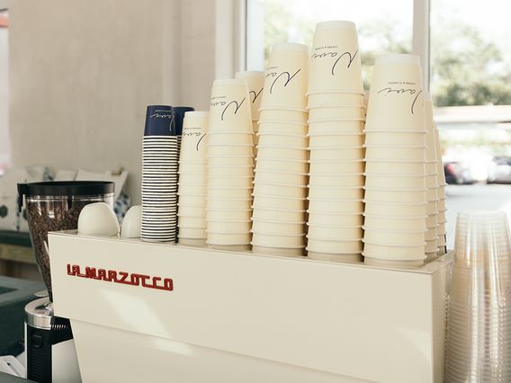 Navi Coffee & Flowers photo