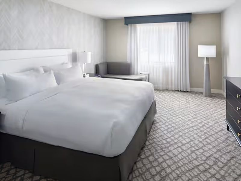 DoubleTree Suites by Hilton Hotel Charlotte photo
