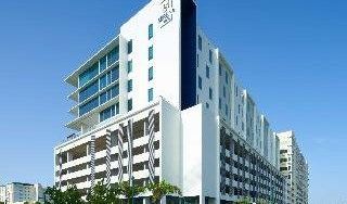 Serena Hotel