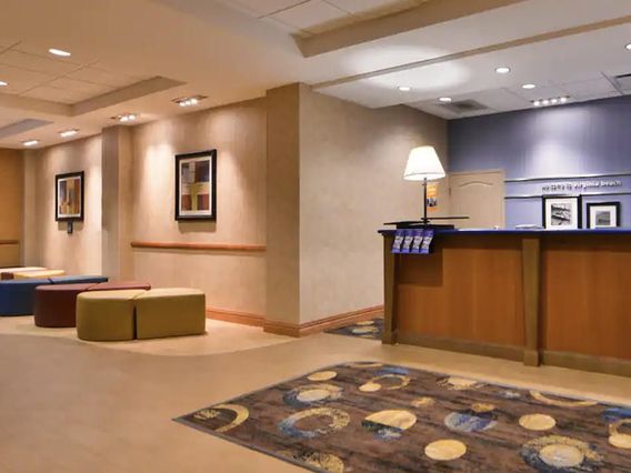 Hampton Inn Virginia Beach Oceanfront South photo