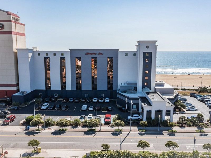 Hampton Inn Virginia Beach - Oceanfront North photo