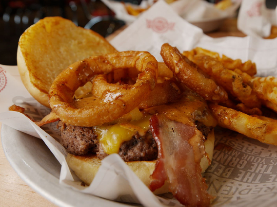 Fuddruckers photo