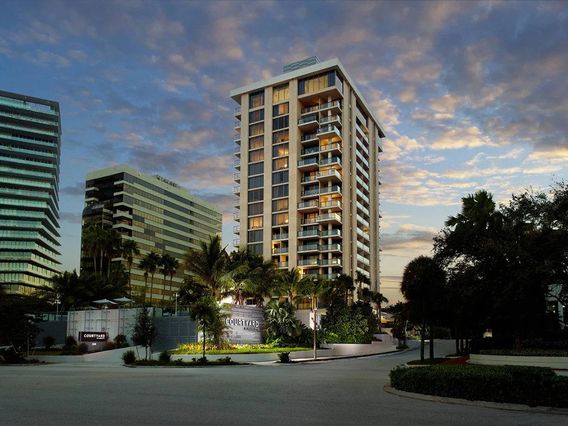 Courtyard Miami Coconut Grove photo