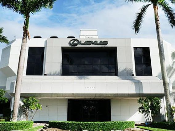 Lexus of Kendall photo