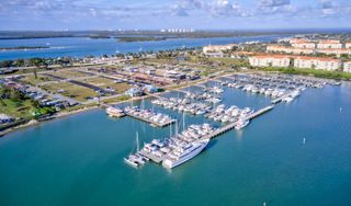 Causeway Cove Marina & Resort
