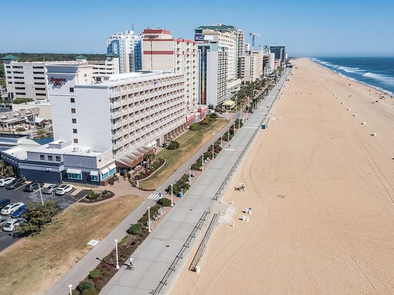 Hampton Inn Virginia Beach - Oceanfront North photo