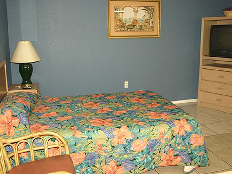 Lake Fairy Motel photo