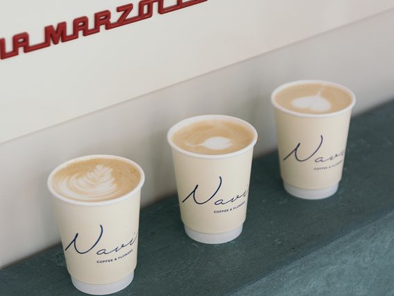 Navi Coffee & Flowers photo