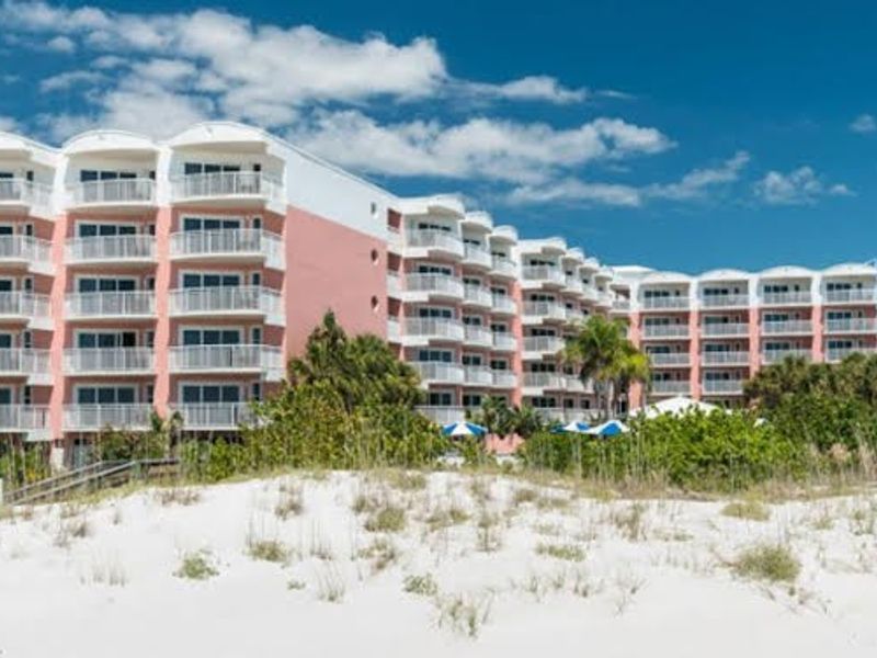 Beach House Suites  photo