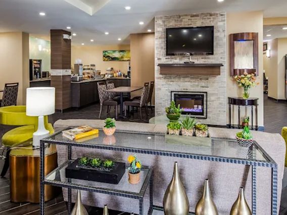 Best Western Plus Sanford Airport/Lake Mary Hotel photo