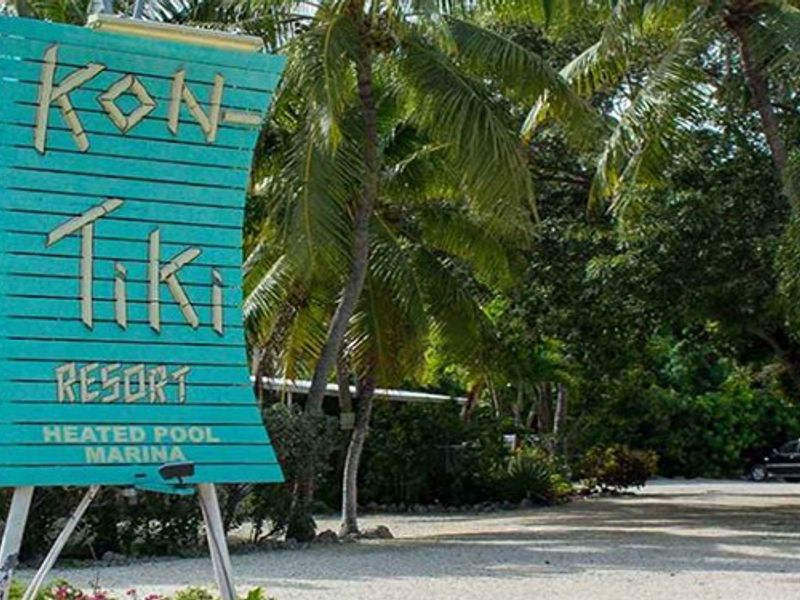 Kon-Tiki Resort photo