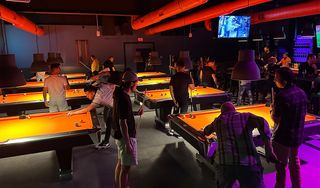 Wynballs Billiards Bar & Grill Miami