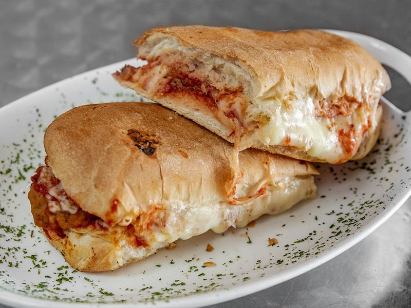 Manhattan Chicago Pizza photo