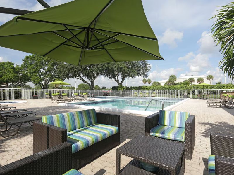 Jacaranda Village Apartments photo