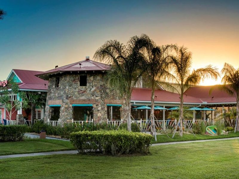 Bahama Breeze photo