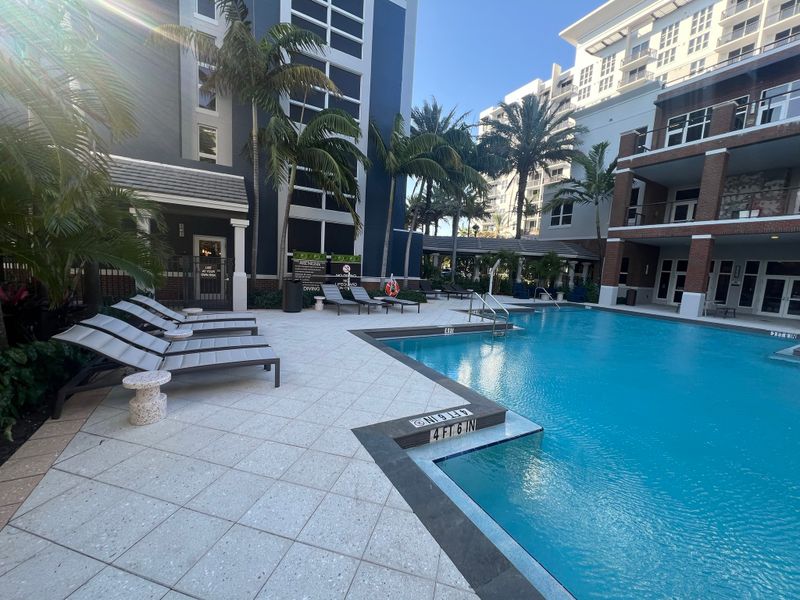 One Plantation Apartments photo