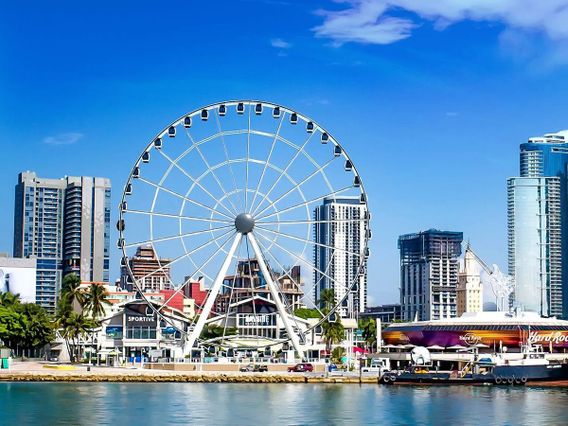 Bayside Marketplace photo