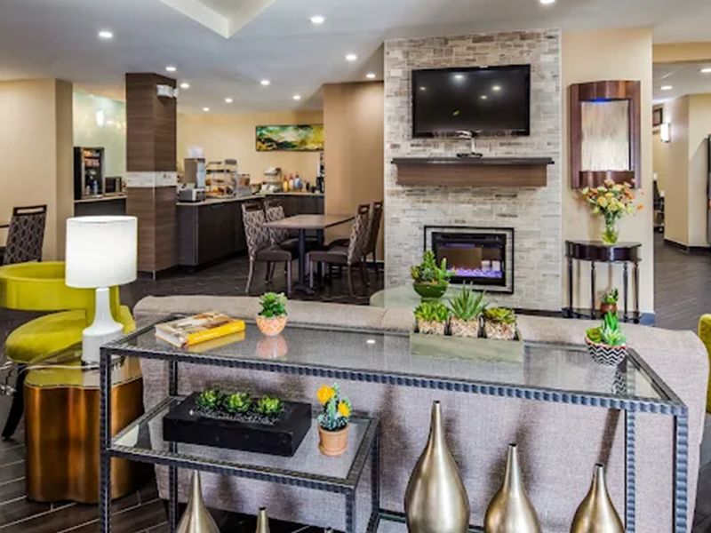 Best Western Plus Sanford Airport/Lake Mary Hotel photo