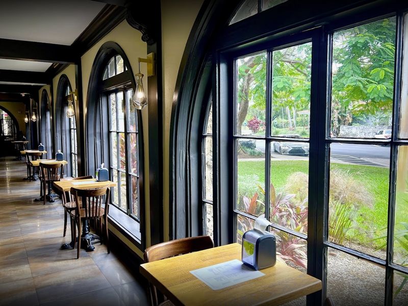 Le Parc Cafe photo