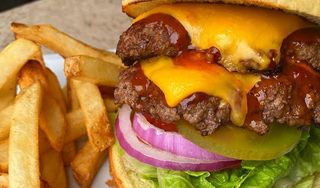 Coach's Sports Bar & Grill