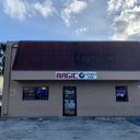 Magic 8 Sports Bar logo