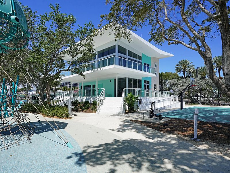 Surfside 96th St Park photo