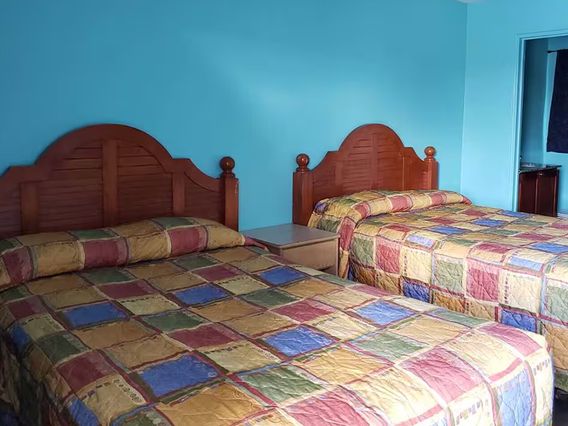 Slumberland Motel photo