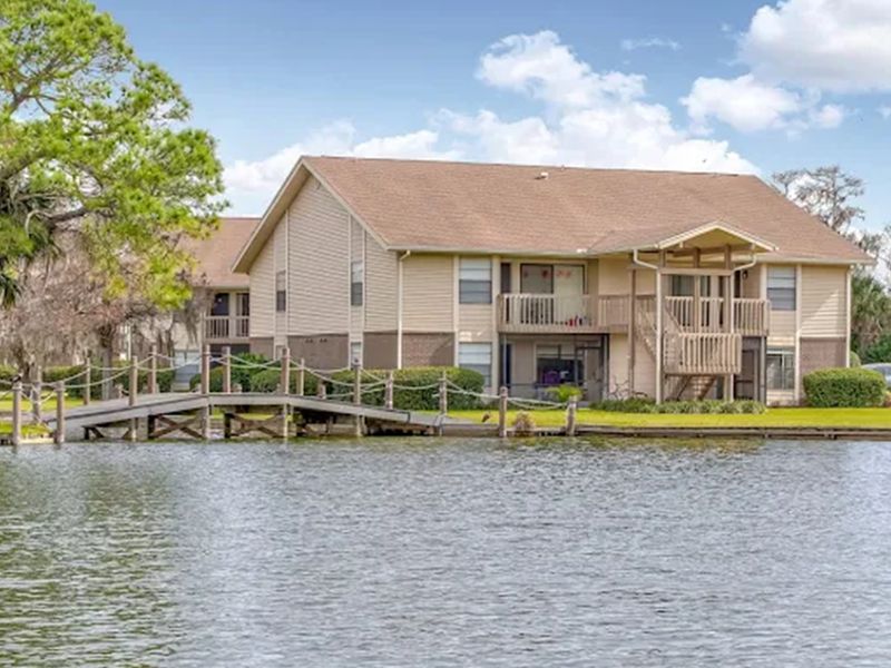 Sanford Landing Apartments photo