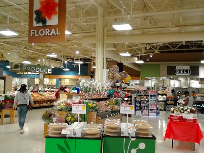 Publix Super Market at Ives Dairy Crossing photo