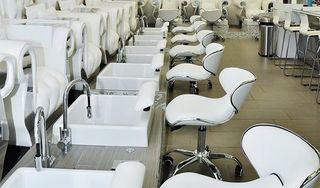 Polished Nail Bar