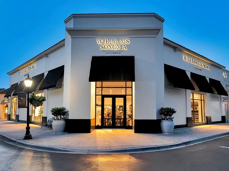 Williams-Sonoma photo