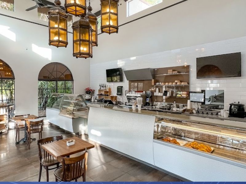 Le Parc Cafe photo