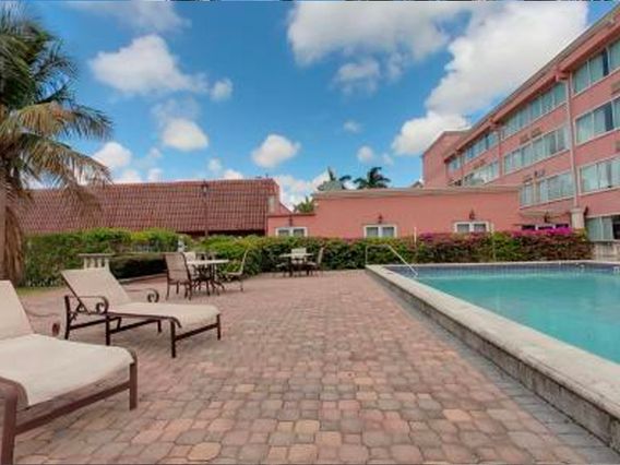 Miami Gardens Inn & Suites  photo