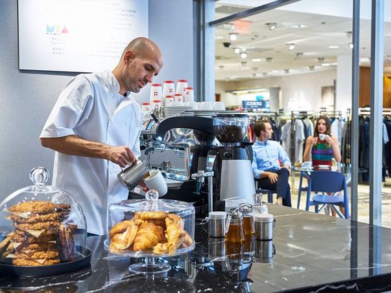 Café en 3 at Neiman Marcus photo