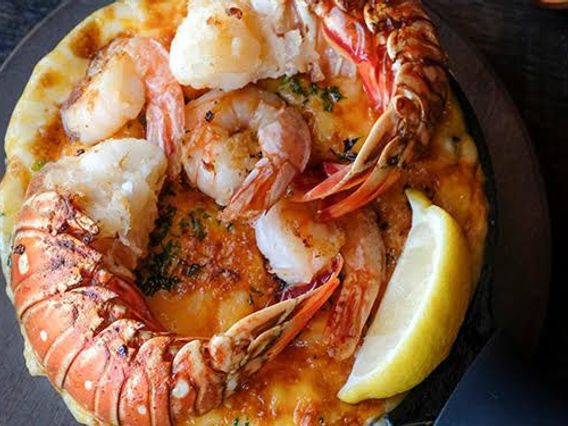 World Famous House of Mac photo