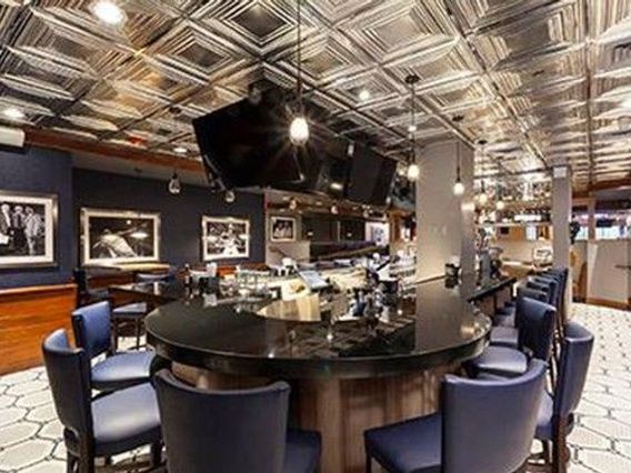 ML Steaks + Sports photo