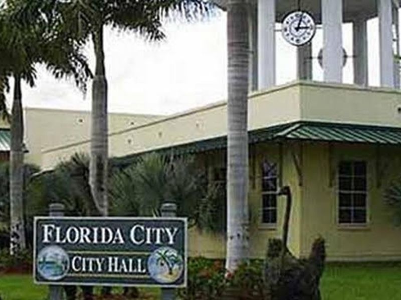 Florida City - City Hall  photo