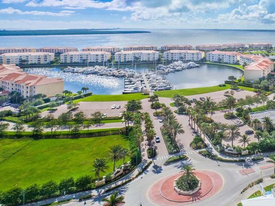 Harbor Isle Marina photo